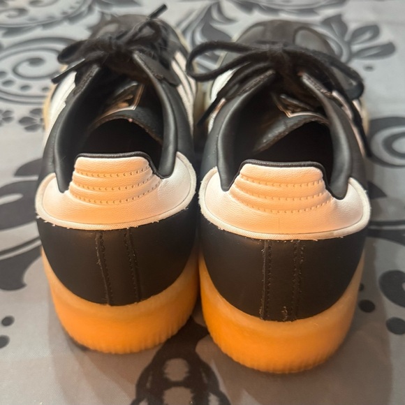 Adidas Samba Black with White Stripes - Picture 5 of 6